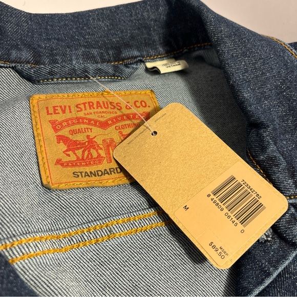 Levi's Men’s Trucker Dark Blue Jean Jacket Medium NWT - Picture 6 of 6